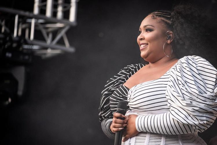 LİZZO’YA YAKLAŞIMIM VEFA