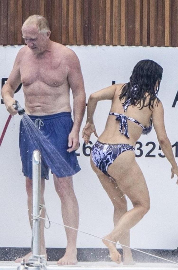 AİLESİYLE MEKSİKAYA GİTTİ