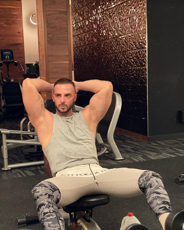 DÜNYA YILDIZI ÇIKARTMAK İÇİN GİTTİM