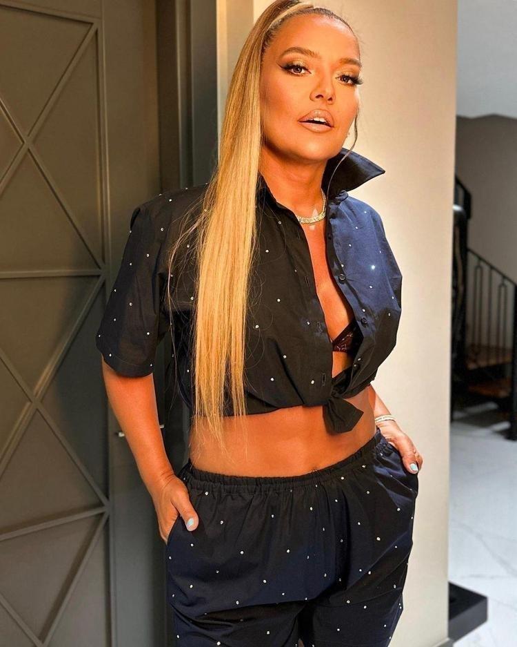 Demet Akalın konser yolunda tekne kazası geçirdi