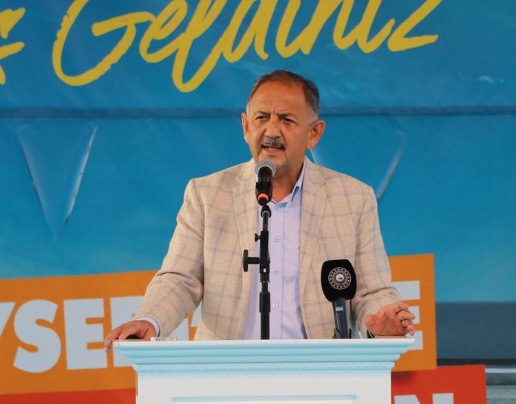 Bakan Özhaseki, Kahramanmaraş depreminin etkisini başka ülkelerin yorumuyla açıkladı