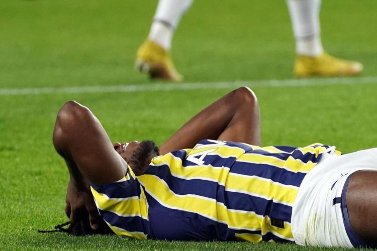TWEENTE MAÇINDA VEDA EDİYOR