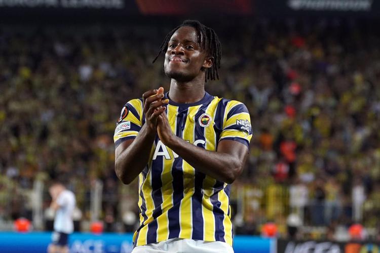 Güle güle, Fenerbahçe formasıyla son maçına çıkıyor Yeni rotası Premier Lig