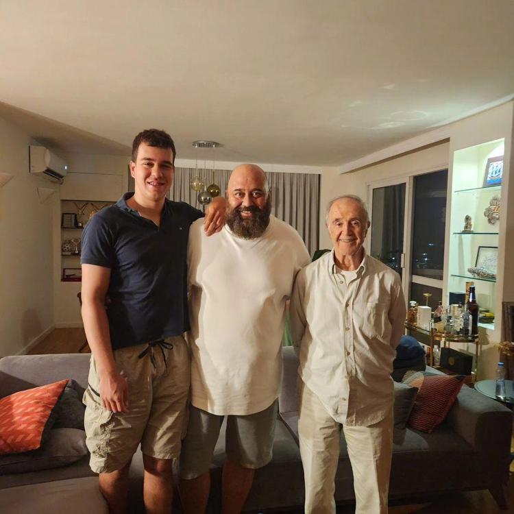 KORKARSANIZ BELLİ ETMEYİN