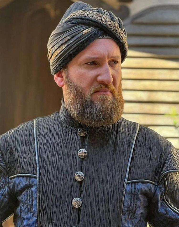 Filenin Sultanlarından Gizem Örgenin abisi oyuncu çıktı