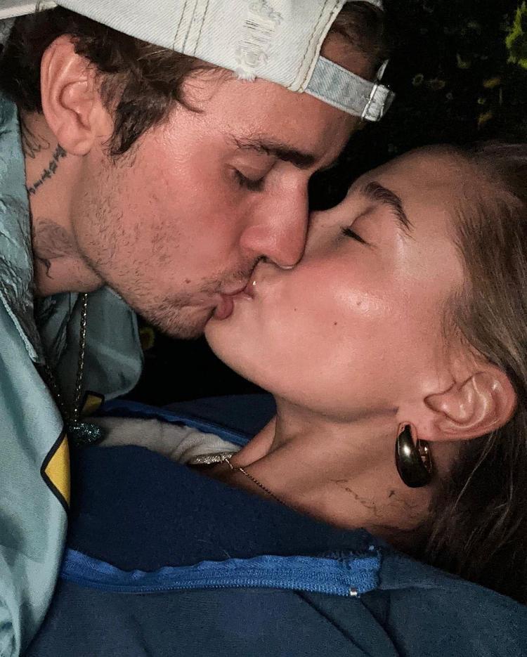 SEN BENİM KALBİMİ CEZBETTİN