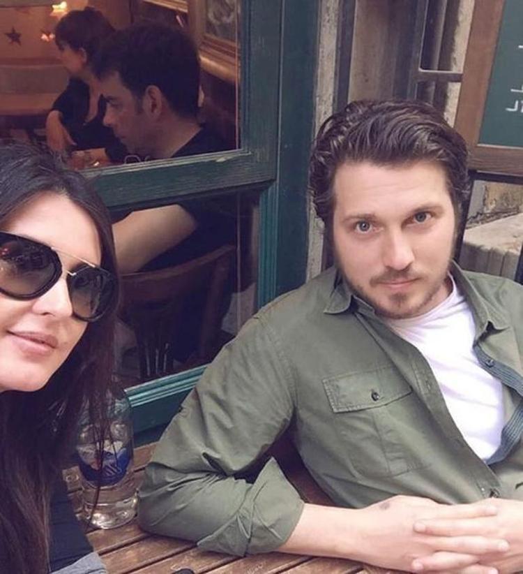 Gizlice evlenen ve olaylı bir şekilde boşanan Ebru Destandan velayet açıklaması