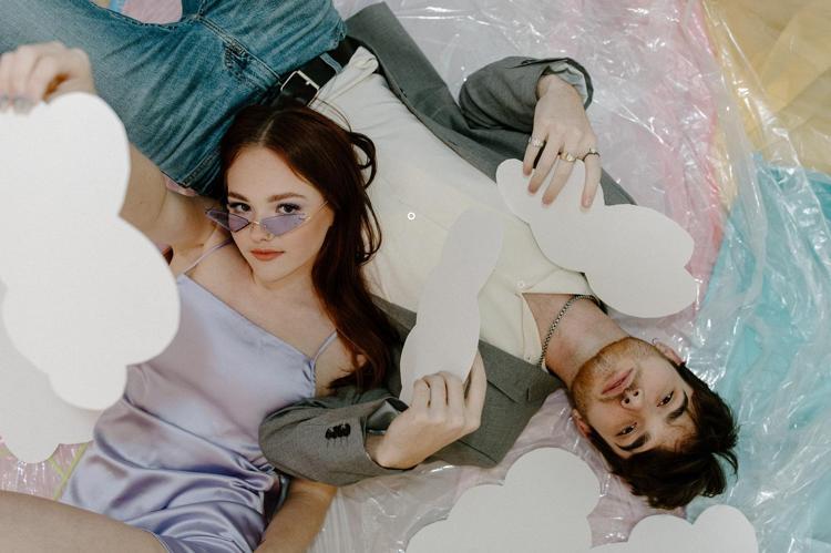 Deli divana aşık olan 5 burç Eros oklarını hep onlara fırlatıyor