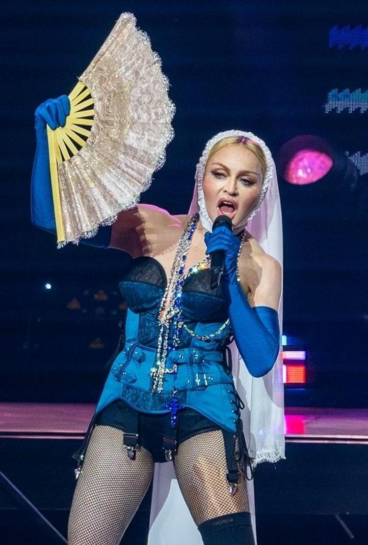 Madonna hayranlarını hayal kırıklığına uğrattı Paralarını geri istiyorlar (5 dakikada dünyadan magazin turu 17 Ekim 2023)