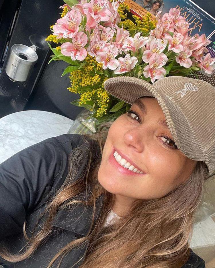 Aslı Enver kızıyla gezmede