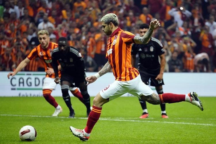 GALATASARAY’DAN 100. YIL FORMASI