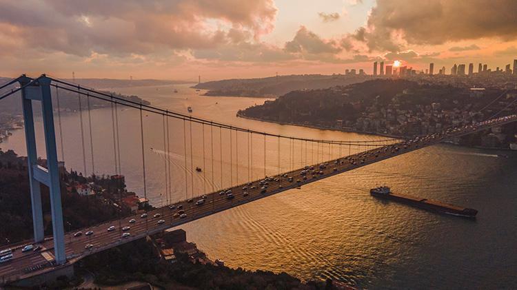 Köprü ve otoyol zammı ertelendi mi Zamlı köprü ve otoyol geçiş ücreti ödeyenler ne yapacak, paralarını geri alacak mı