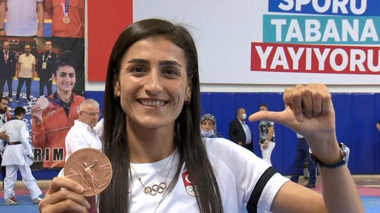 te Ata n n Sporcular Zeki evik Ve Ahlakl te-ata-n-n-sporcular-zeki-evik-ve-ahlakl
