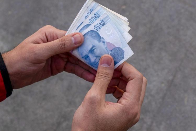 KYK BURSU NE KADAR OLDU KYK bursuna ne kadar zam yapıldı, kaç TL oldu Zamlı burslar ne zaman yatacak