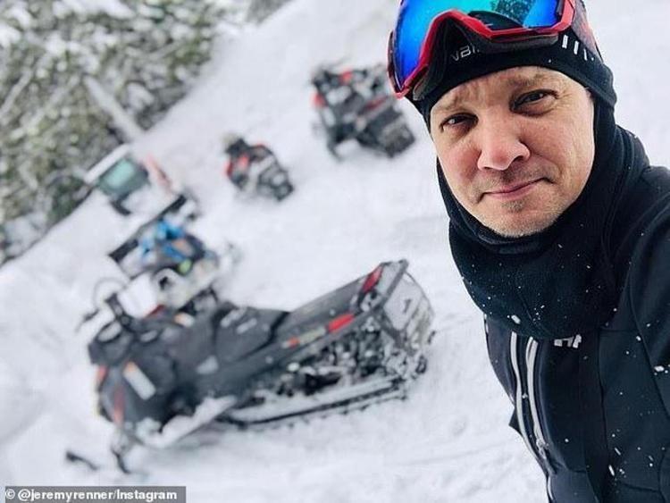Ölümün eşiğinden dönen Jeremy Renner şimdi de yerçekimine meydan okuyor