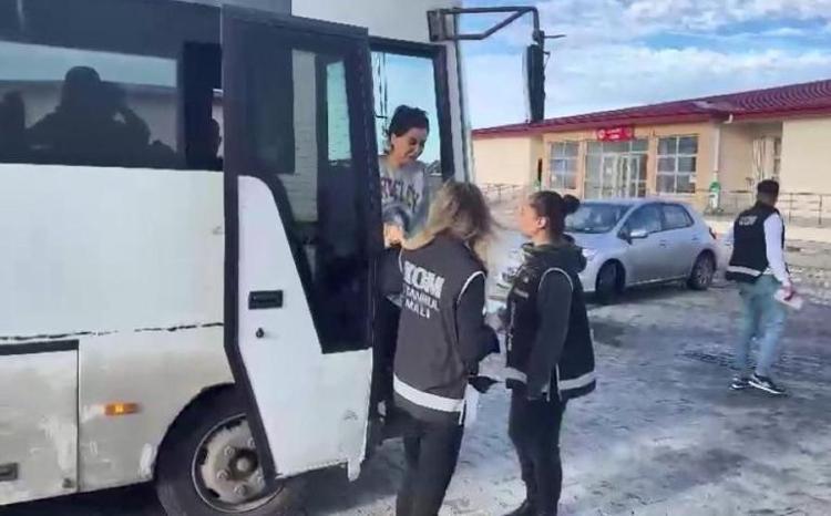 SAÇTIĞI MİLYONLARDAN HABERİ YOK