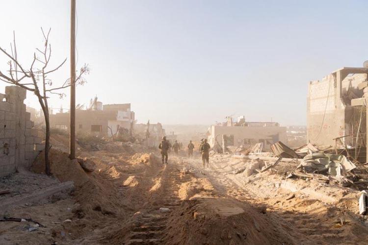 İSRAİL GAZZEDE YİNE OKUL BOMBALADI: ÖLÜ VE YARALILAR VAR