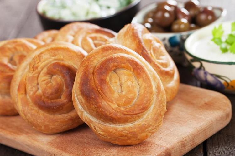 YOĞURTLU BÖREK TARİFİ