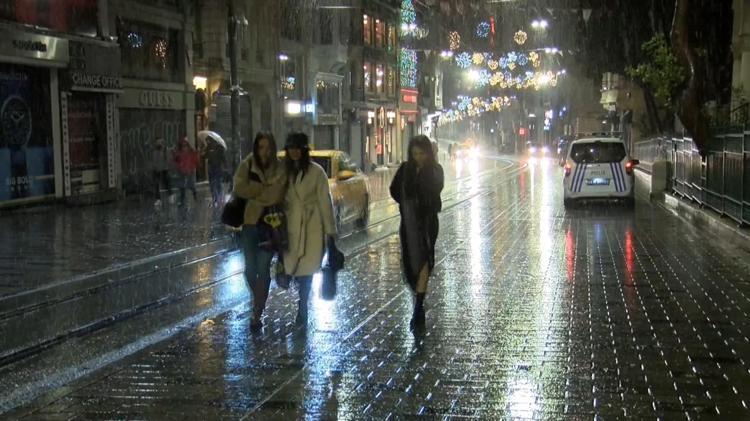Okullar tatil olacak mı Pazartesi için kar ve sağanak uyarısı