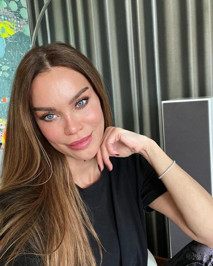 EYTli Özlem Yıldız maaşını açıkladı Parasını biriktiriyor