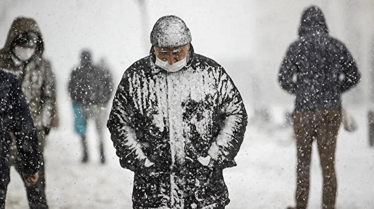 Kar yağışı, fırtına, sağanak yolda İstanbul Valiliği ve AKOM’dan açıklama geldi