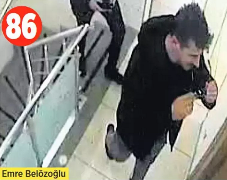 İşte vurgunun görüntüleri: Parayı bulan Seçil Erzana koşmuş Arda Turan ve Emre Belözoğlu bakın hangi ünlüden borç almış
