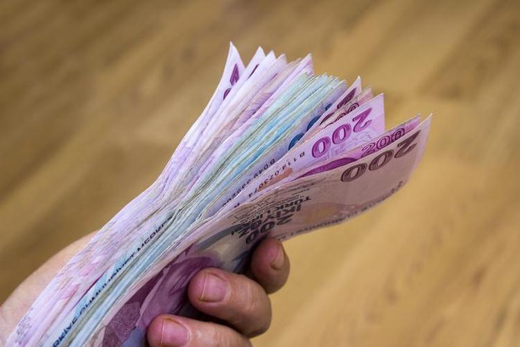 Asgari ücrete yılda tek zamma itiraz Yılbaşı artışı için 3 formül masada