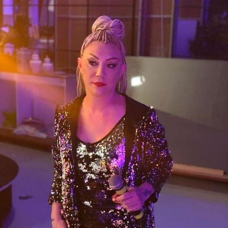 Bir ayda 17 kilo veren  Açelya Akkoyun bambaşka biri oldu İşte uyguladığı yöntem