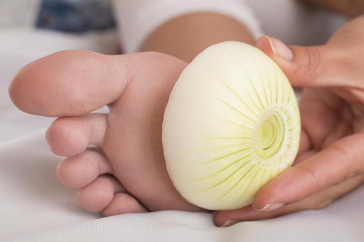 Saç dökülmesini 30 dakikada tarihe gömüyor Köklere değdiği anda saç fışkırtıyor, 1 kez sürmek bile etkili