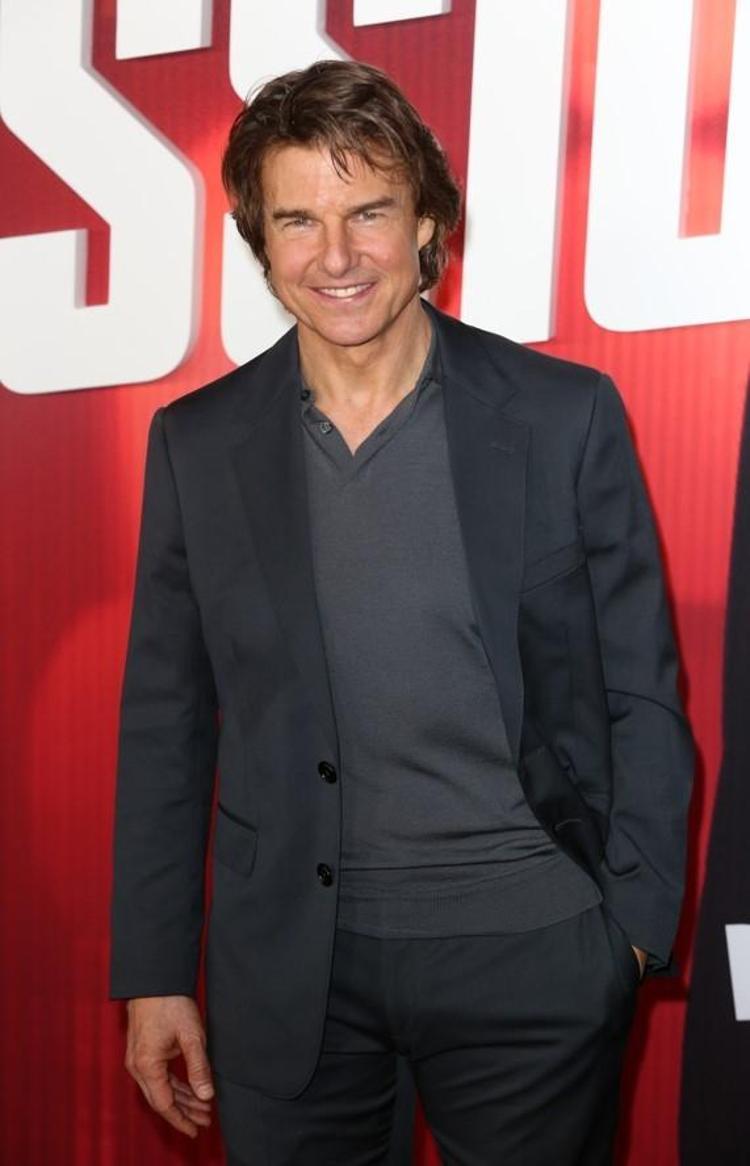Tom Cruise aşkı Rus sosyetesinde buldu Geceyi Rus modelle dans ederek geçirdi