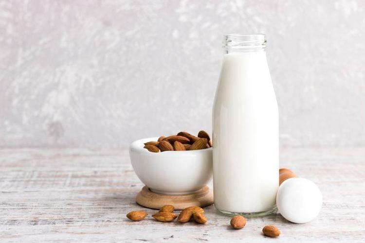 Derin kırışıklıkları, izleri tarihe gömüyor 1 kaşık yiyen 20 yıl gençleşiyor: Doğadaki en güçlü E vitaminiymiş