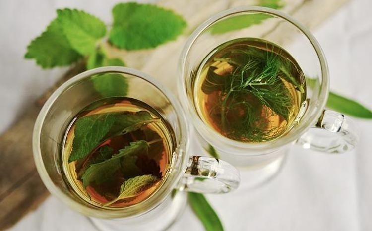 Saç beyazlamasına hangi vitaminlerin eksikliği neden olur