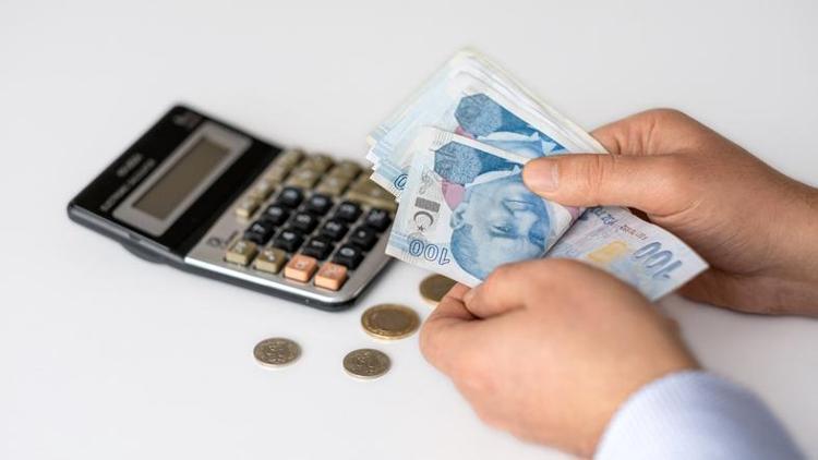 Kritik veriye sayılı günler kaldı Memur ve memur emeklisinin cebine 2024te kaç TL girecek