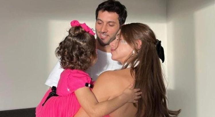 Gamze Erçelin kızı Mavi kanseri yendi Ne zor günlerdi diyerek müjdeli haberi duyurdu