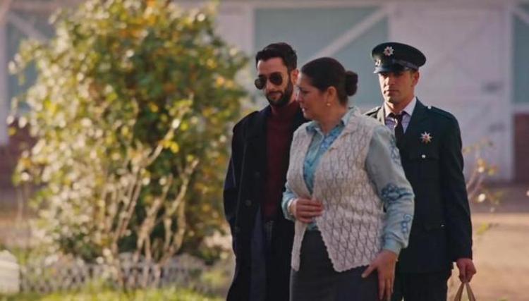 Babası sandığı kardeşi çıktı Öz annesiyle yıllar sonra karşılaşınca gerçekler tokat gibi yüzüne vurdu