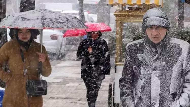 Kar ve sağanak uyarısı Lapa lapa yağacak, donacağız İstanbul, Ankara, İzmir...