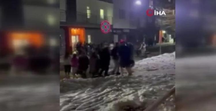 Kırgızistanda 7 büyüklüğündeki depreme yakalanan Tolgahan Sayışman’dan haber geldi