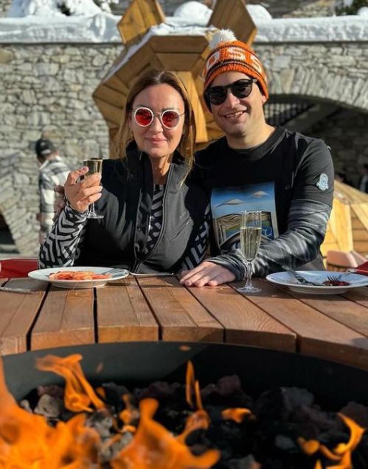 Pınar Altuğ uçurtma sörfü yaptığı anları yayınladı