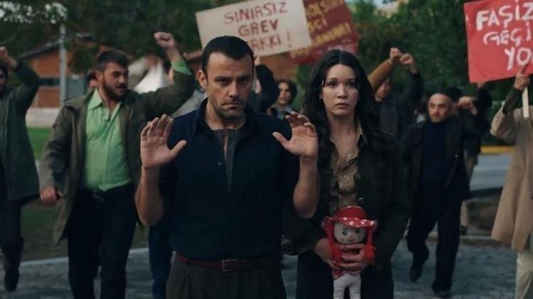 Kısa sürede şöhreti yakalayan Hazal Subaşı: Ünlü bir oyuncu gibi şöhretli bir hayatım yok Toplu taşıma kullanıyorum