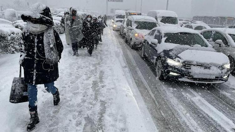 AKOM UYARDI: KAR YAĞIŞI BEKLENİYOR