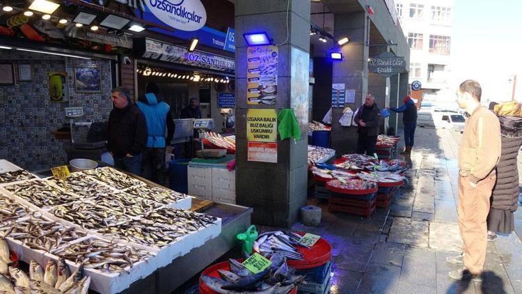 Kilosu 150 liradan pazar tezgahında yerini aldı Fiyatı görenleri şaşırıyor ama vücuda antioksidan yüklüyor