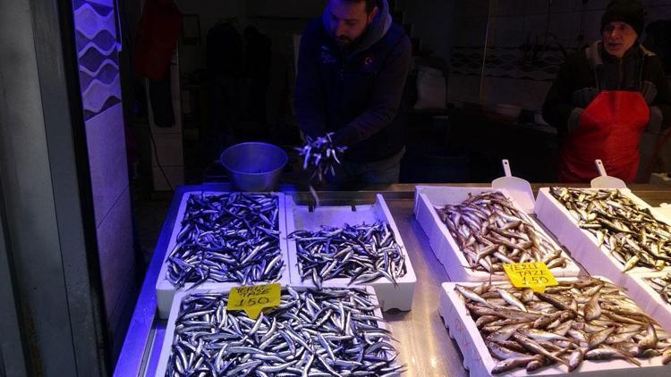 Kilosu 150 liradan pazar tezgahında yerini aldı Fiyatı görenleri şaşırıyor ama vücuda antioksidan yüklüyor