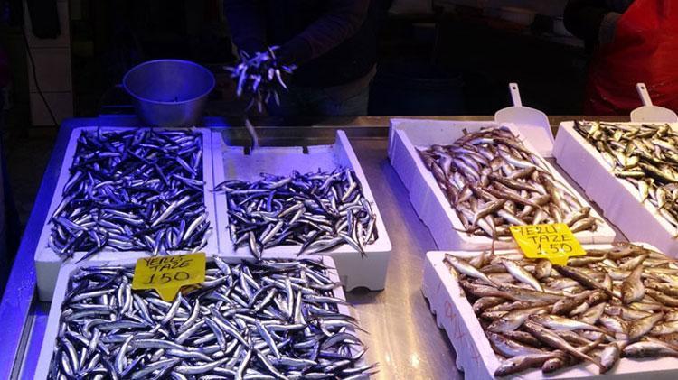 Kilosu 150 liradan pazar tezgahında yerini aldı Fiyatı görenleri şaşırıyor ama vücuda antioksidan yüklüyor