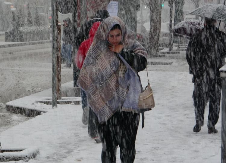 Kar yağacak iller belli oldu Bu tarihe kadar lapa lapa yağacak