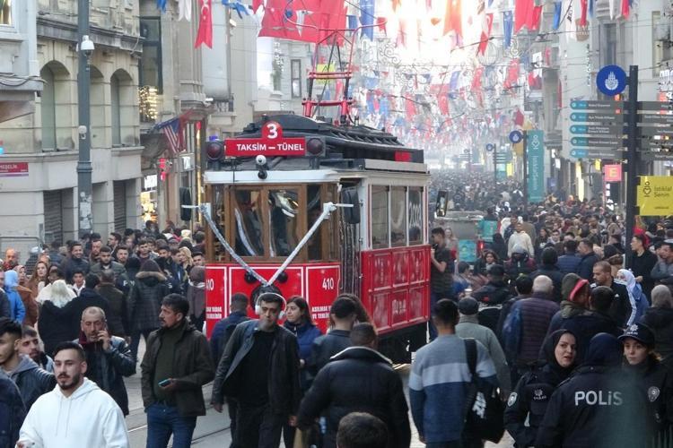 İSTANBUL’DAKİ DÜŞÜŞ DİKKAT ÇEKTİ
