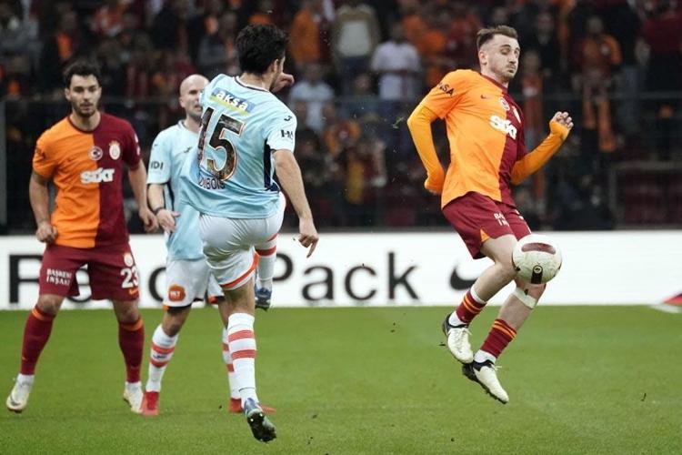 Süper Ligde Aslan zirveye çıktı Galatasaray-Başakşehir: 2-0