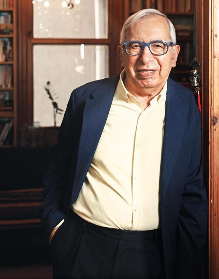 Duayen yazar: 68 kuşağının yaptıklarından pişman olacak bir günahı yok