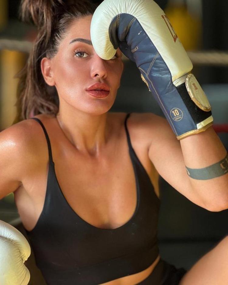 Sahra Işık’ın Survivor’ı neden terk ettiğini açıkladı Seda Aktuğlu küfürlü mesajları paylaştı