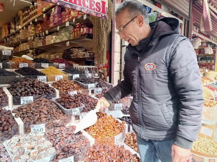 Ramazanda ayıla bayıla yiyoruz ama organları bitiriyor Uzmanlar uyardı: O şekildeyse sakın ağzınıza bile sürmeyin