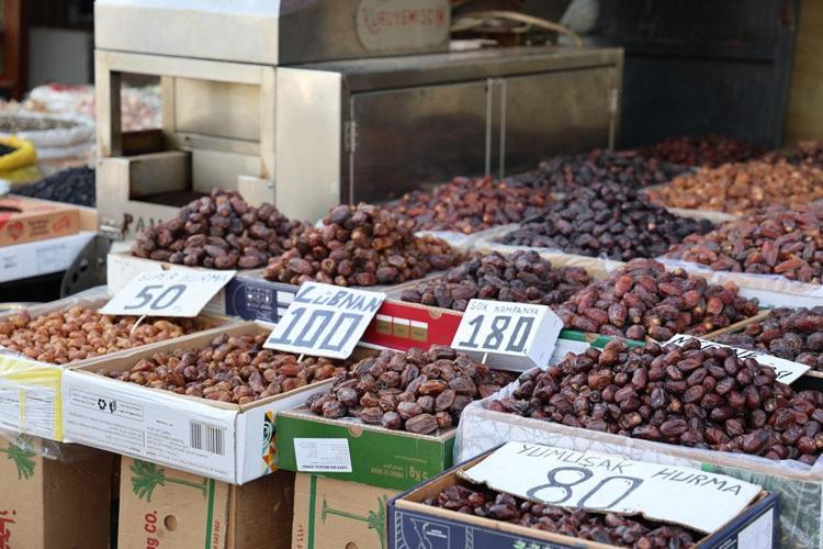 50 LİRADAN BAŞLIYOR, 450 LİRAYA KADAR HURMA ÇEŞİDİMİZ VAR